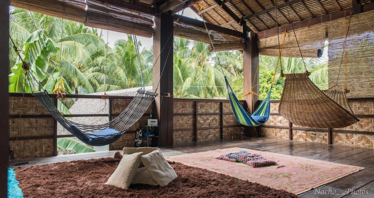 Footprints Homestay (Adults Only) General Luna  Exterior photo